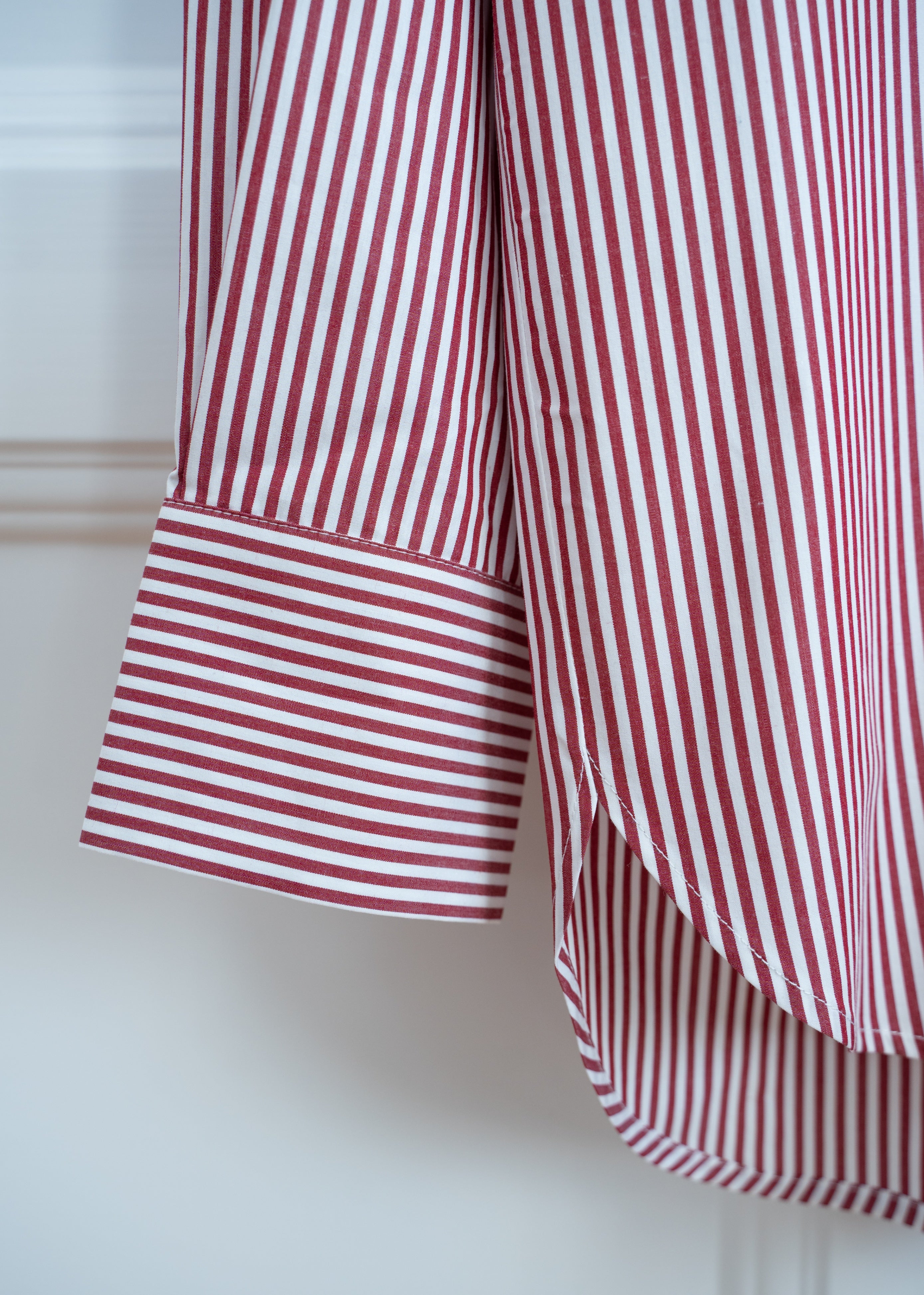 Arturo – Red stripes