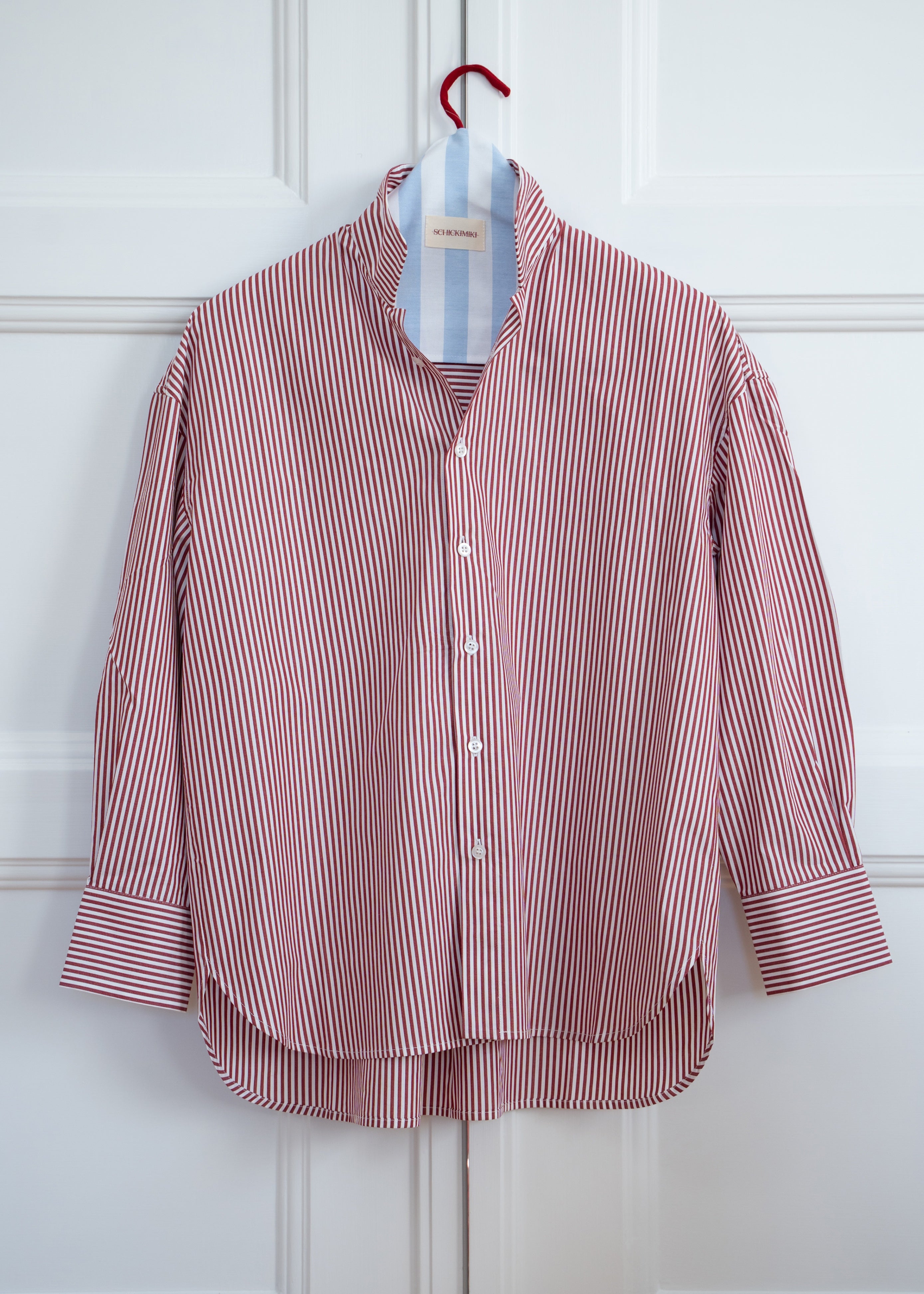 Arturo – Red stripes